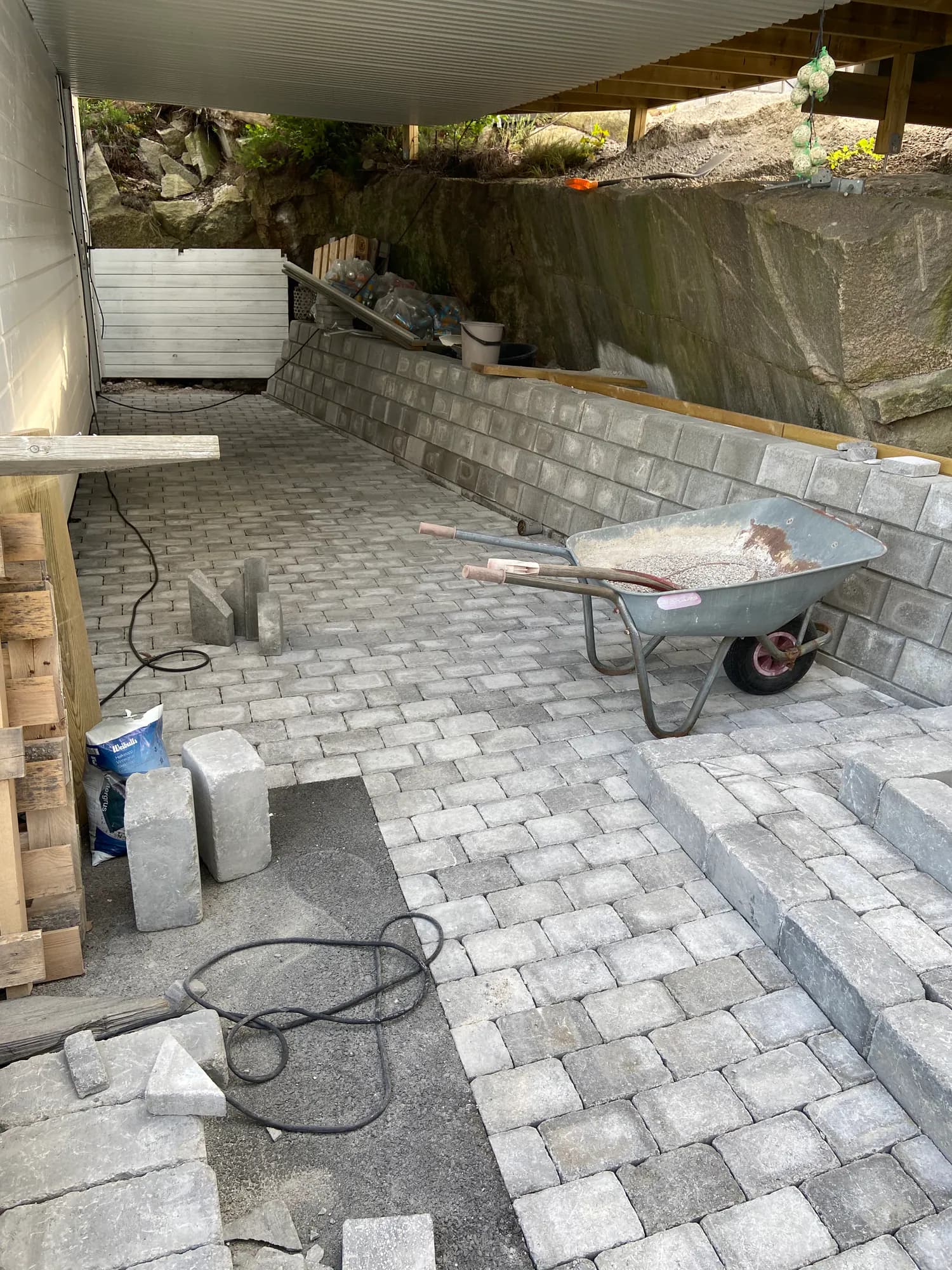 Legging av belegningsstein på opparbeidet underlag